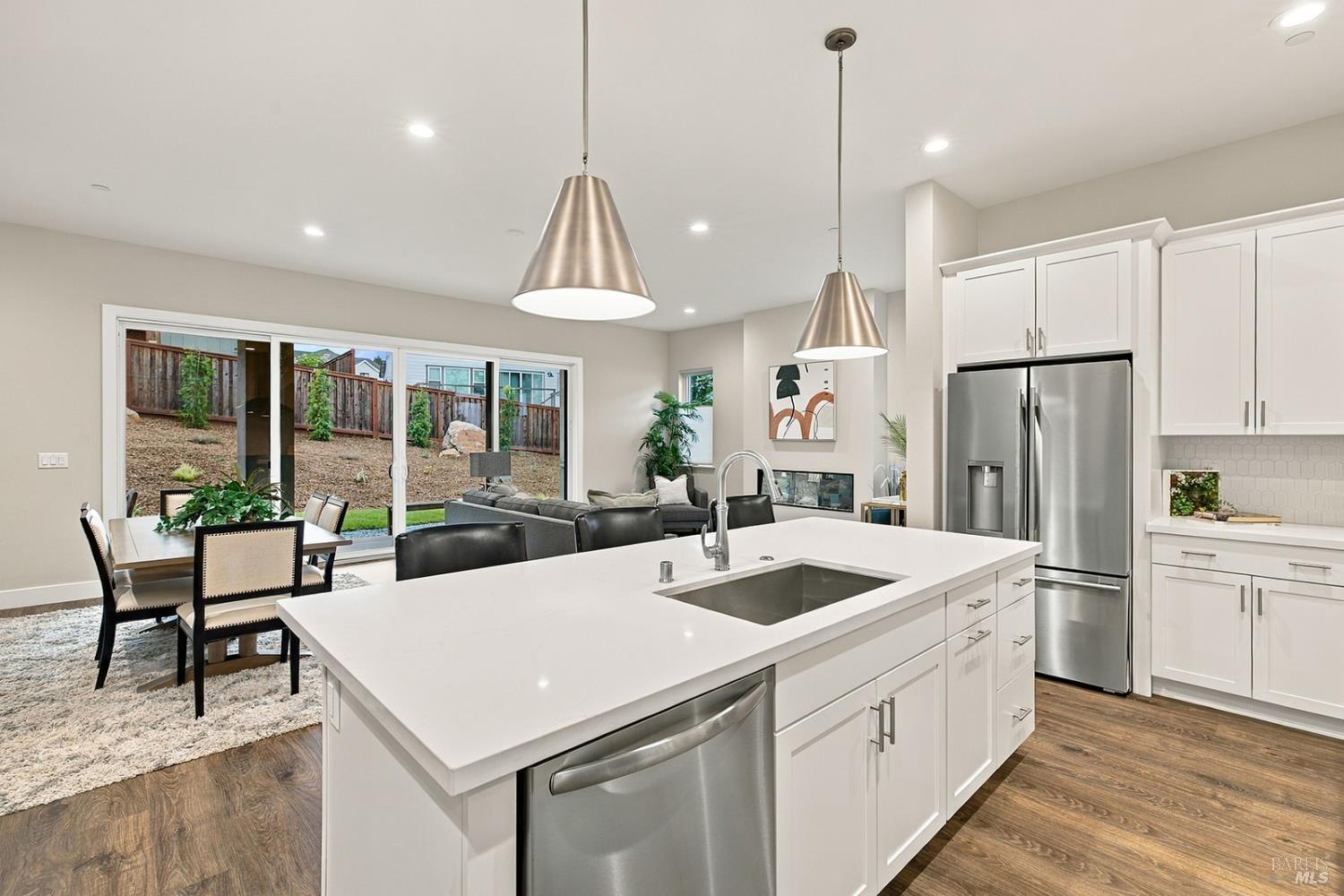 1920 Carlile Place Santa Rosa CA 95403