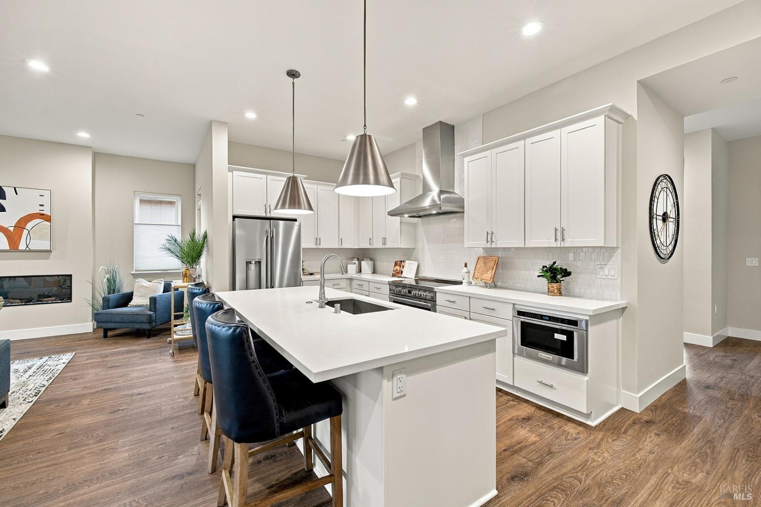1920 Carlile Place Santa Rosa CA 95403