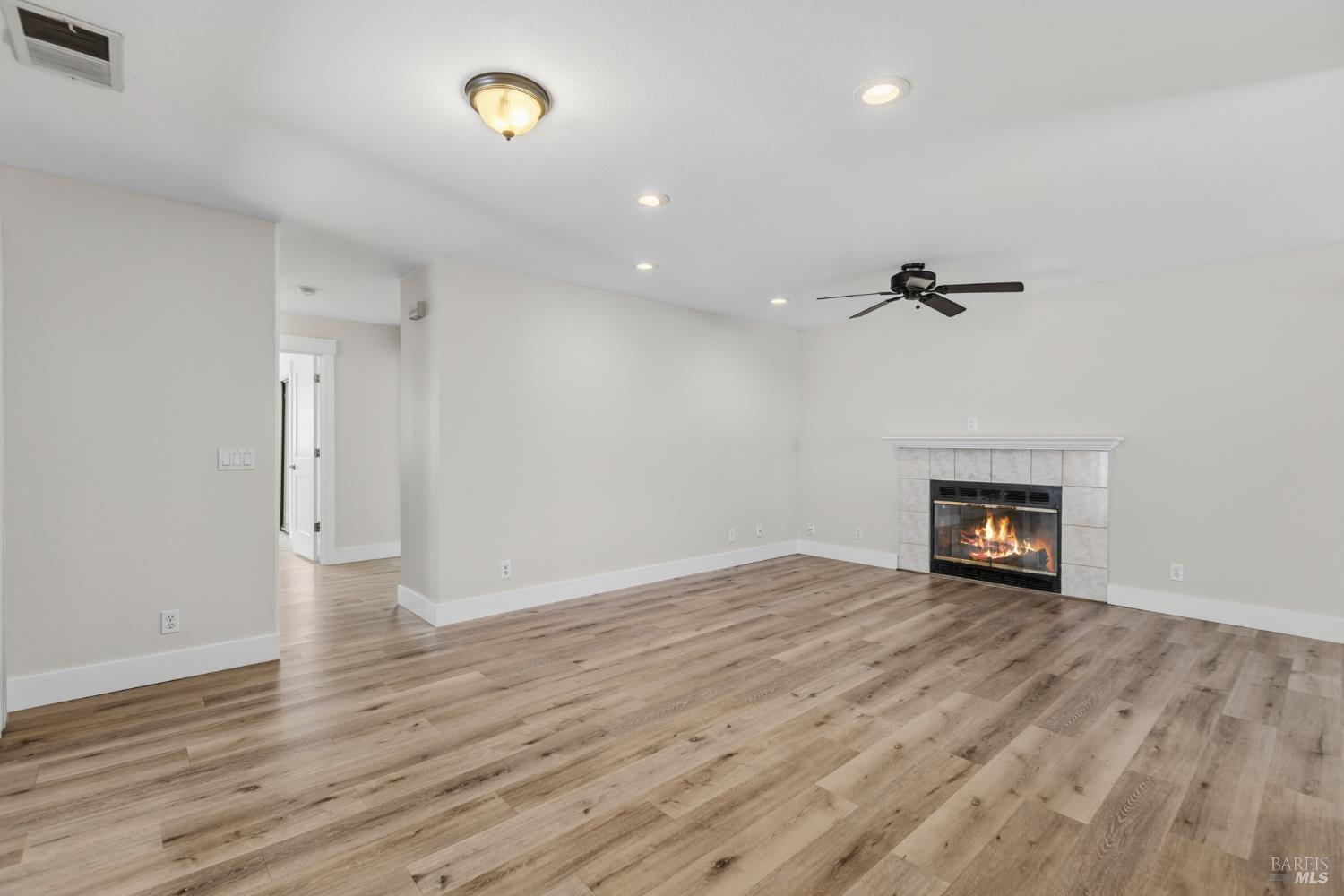 468 Ginny Drive Windsor CA 95492