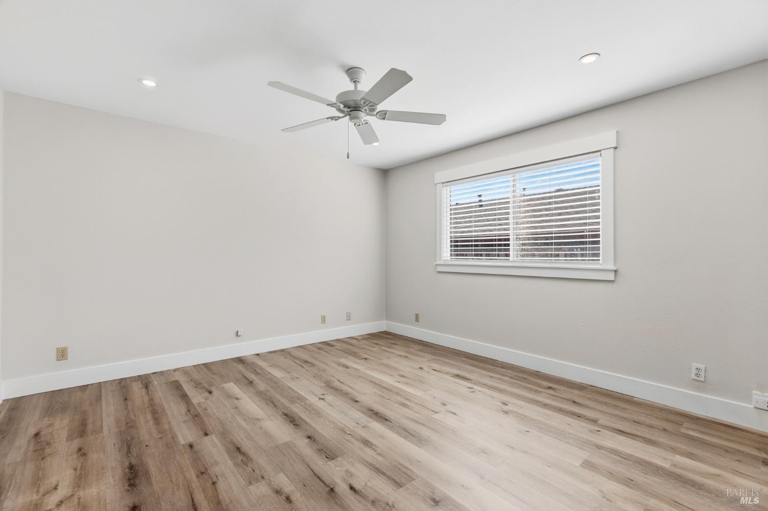 468 Ginny Drive Windsor CA 95492
