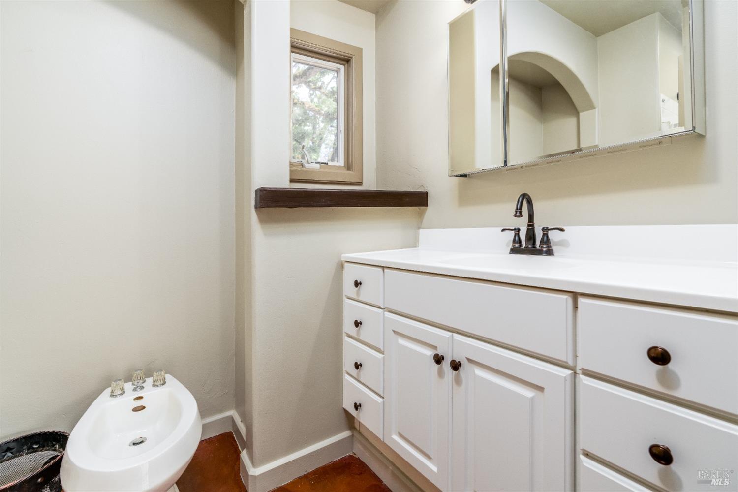 5510-5500 Parducci Road Ukiah CA 95482