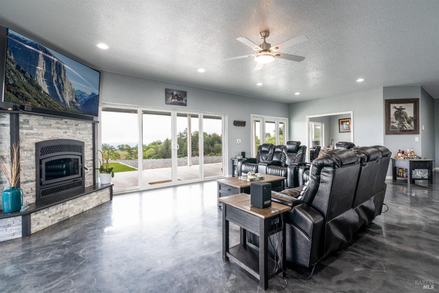 5510-5500 Parducci Road Ukiah CA 95482