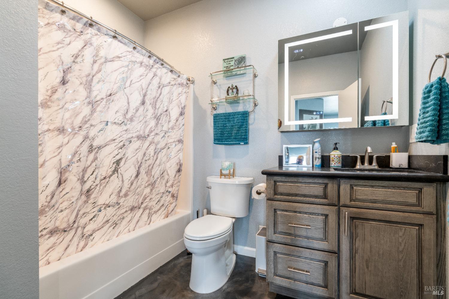5510-5500 Parducci Road Ukiah CA 95482