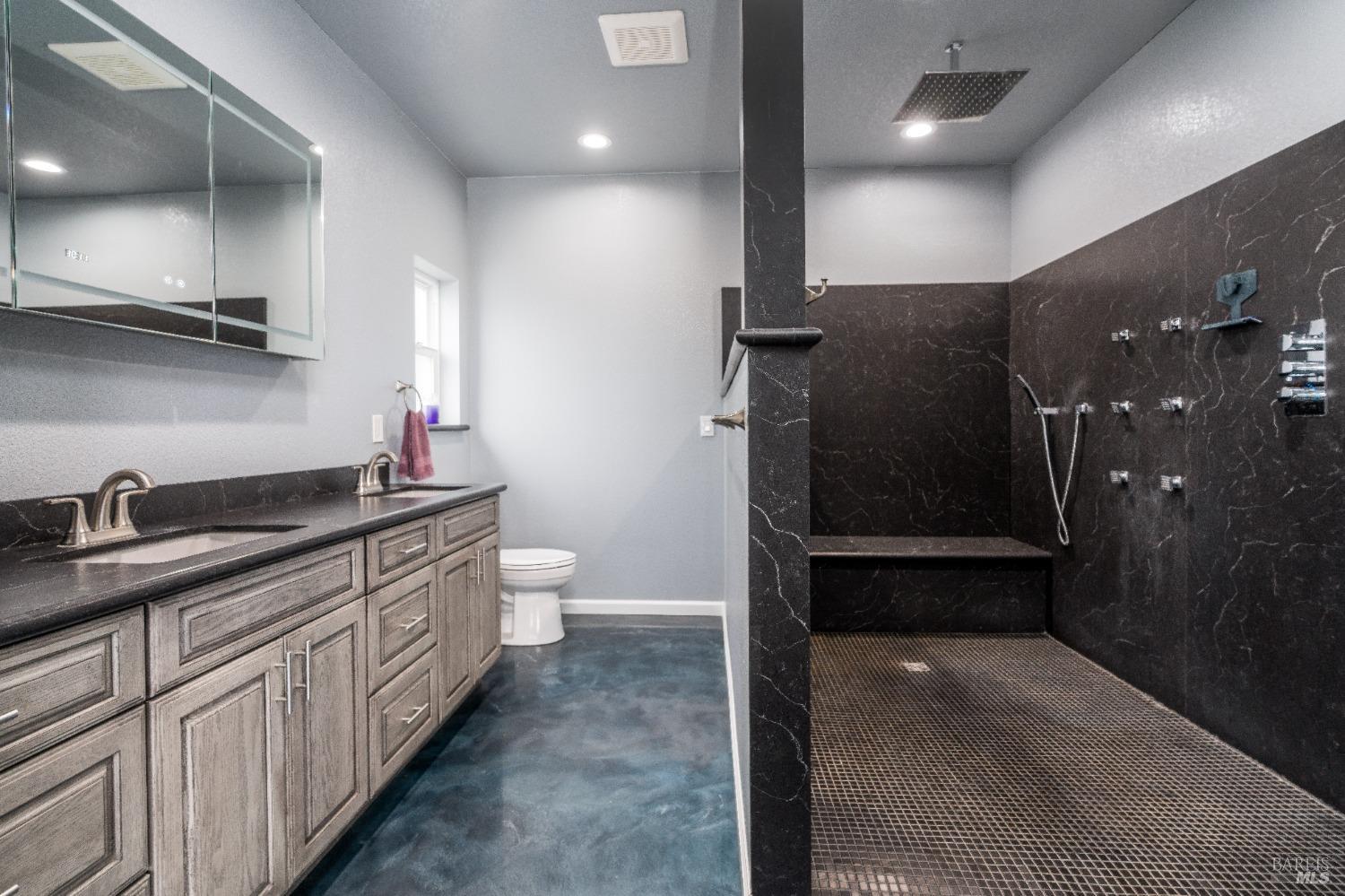 5510-5500 Parducci Road Ukiah CA 95482