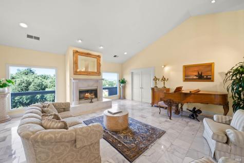 10 Deer Island Lane Novato CA 94945