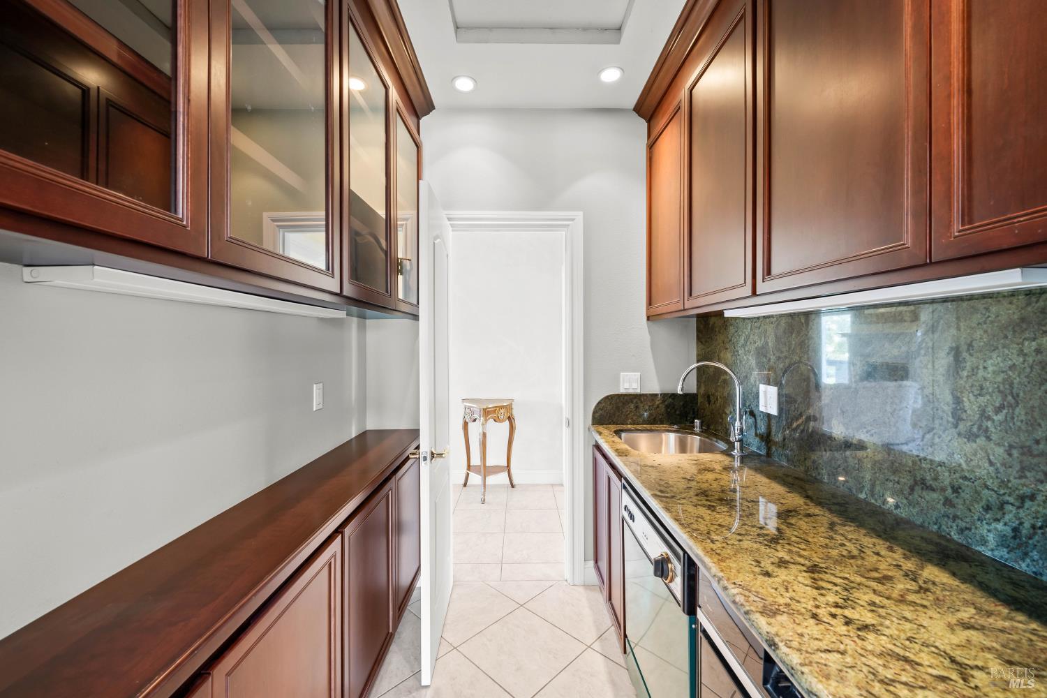 10 Deer Island Lane Novato CA 94945