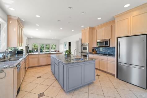10 Deer Island Lane Novato CA 94945