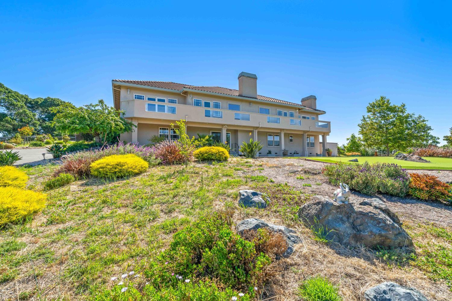 10 Deer Island Lane Novato CA 94945