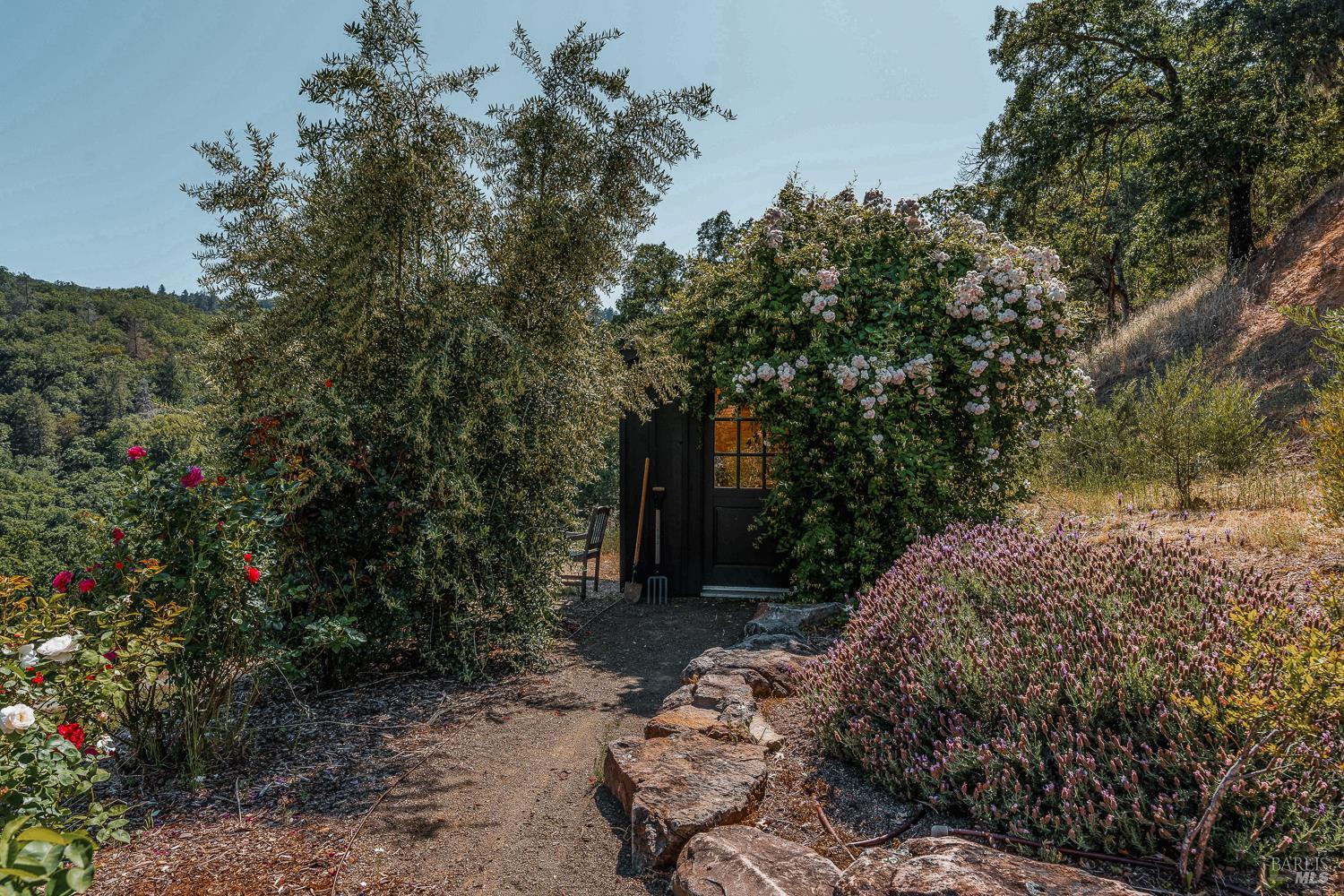 4758 Burke Hill Drive Ukiah CA 95482