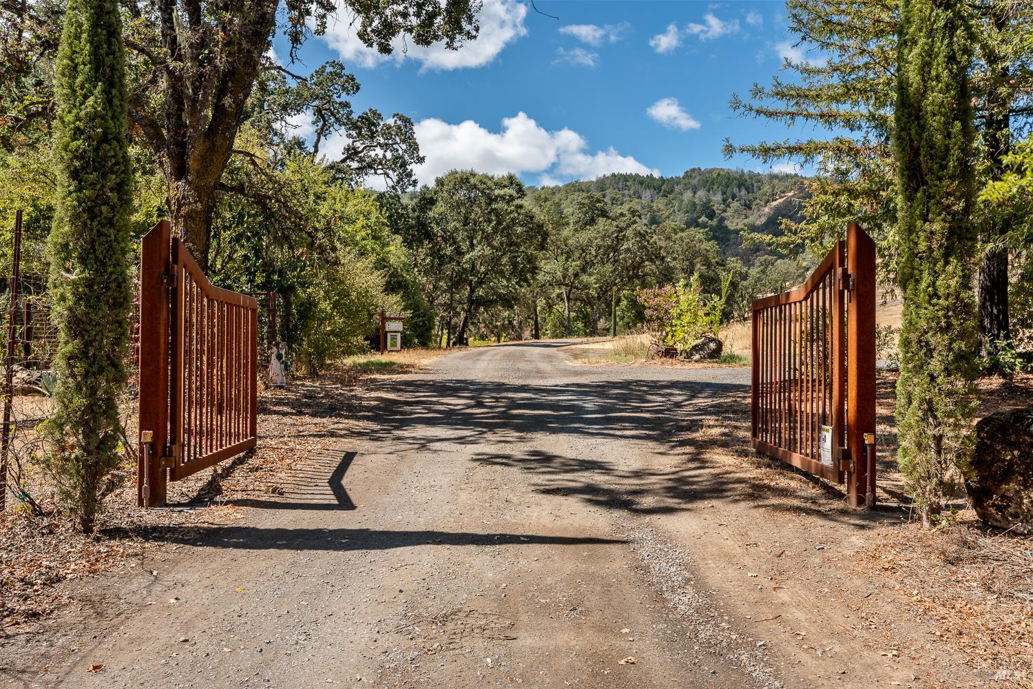 4758 Burke Hill Drive Ukiah CA 95482