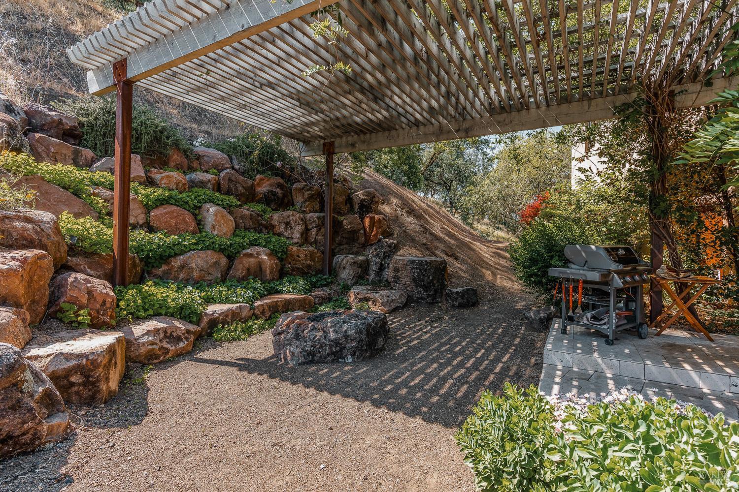 4758 Burke Hill Drive Ukiah CA 95482