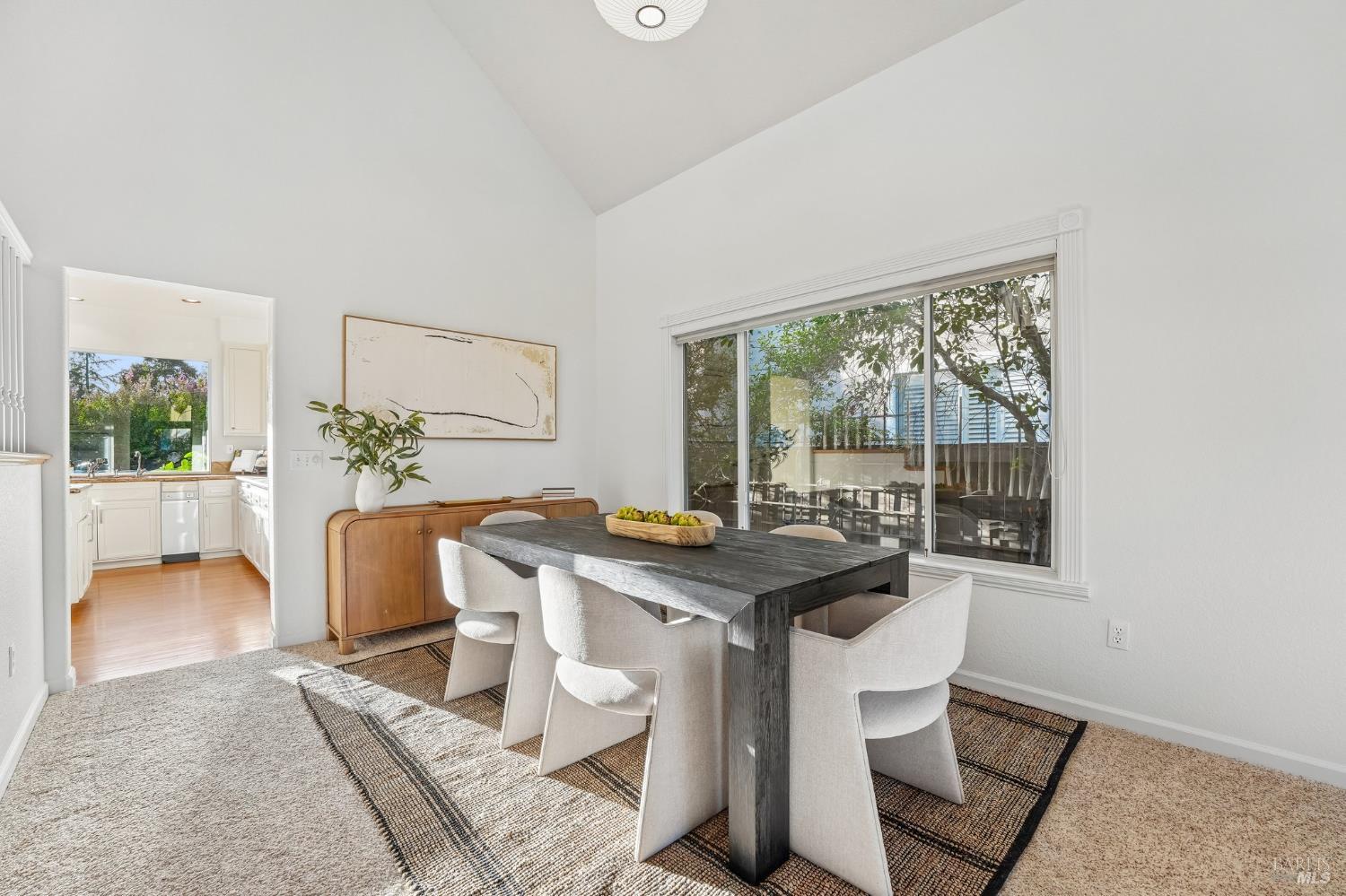 1006 Elsbree Lane Windsor CA 95492