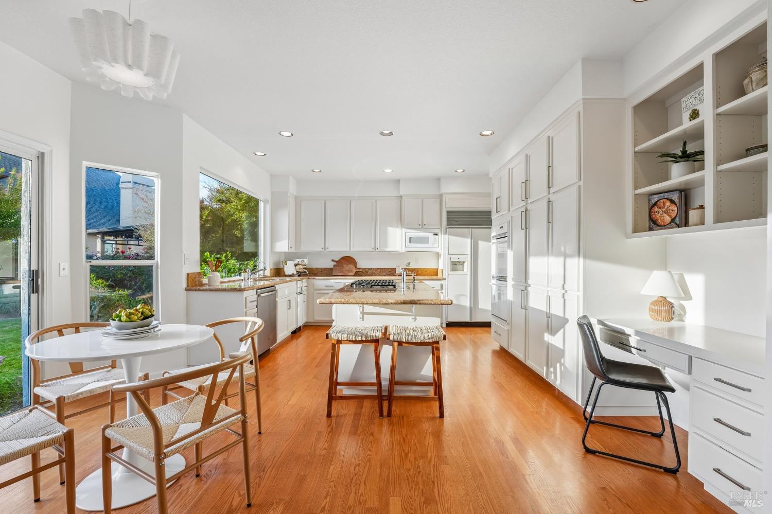 1006 Elsbree Lane Windsor CA 95492