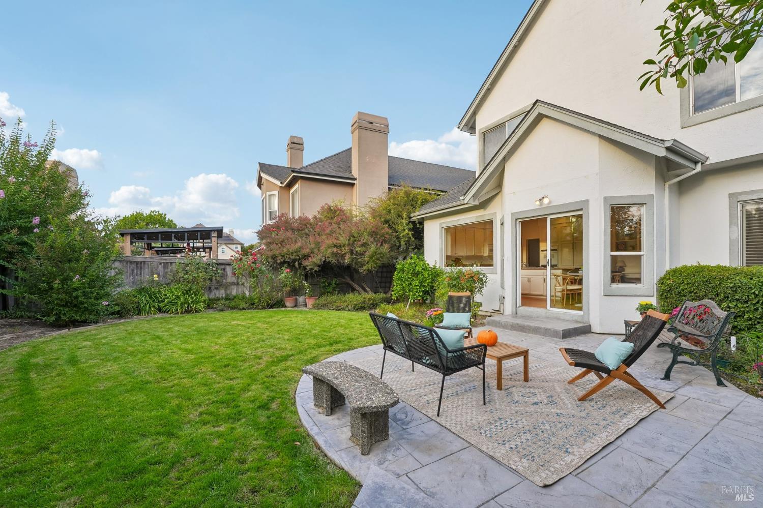 1006 Elsbree Lane Windsor CA 95492