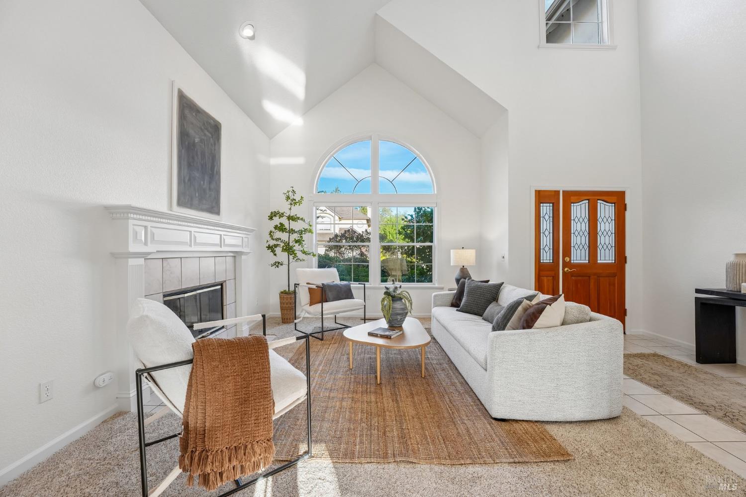 1006 Elsbree Lane Windsor CA 95492