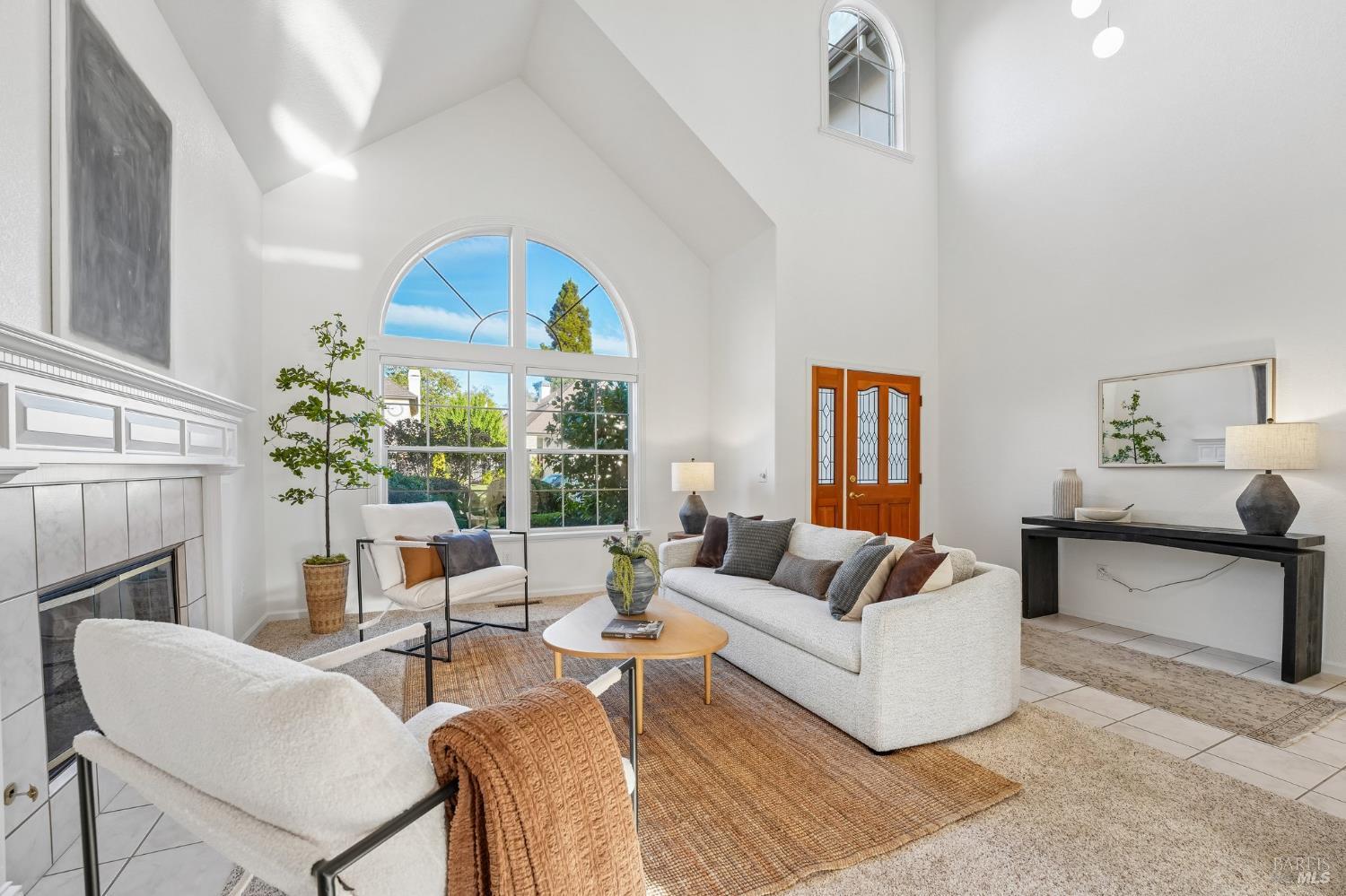 1006 Elsbree Lane Windsor CA 95492