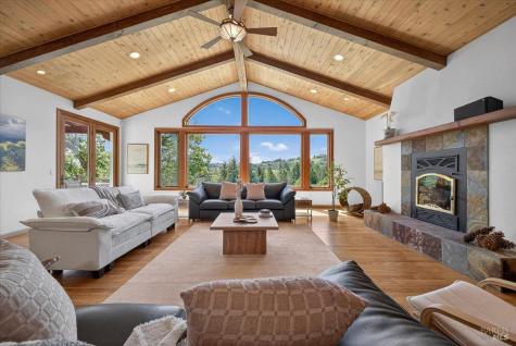 13404 Flora Ranch Road Healdsburg CA 95448