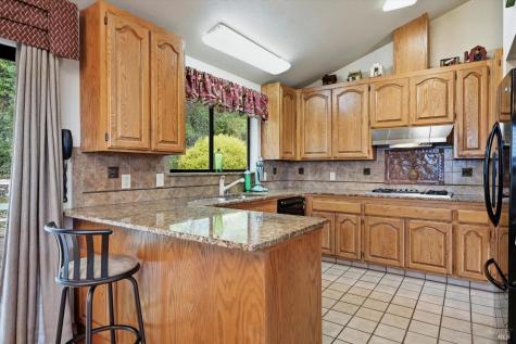 936 Valley View Drive Healdsburg CA 95448