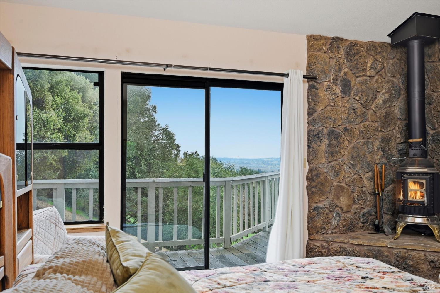 936 Valley View Drive Healdsburg CA 95448