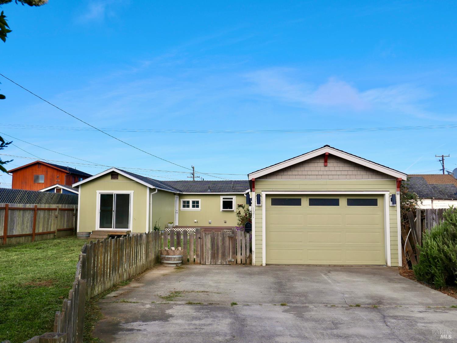 121 Livingston Street Fort Bragg CA 95437