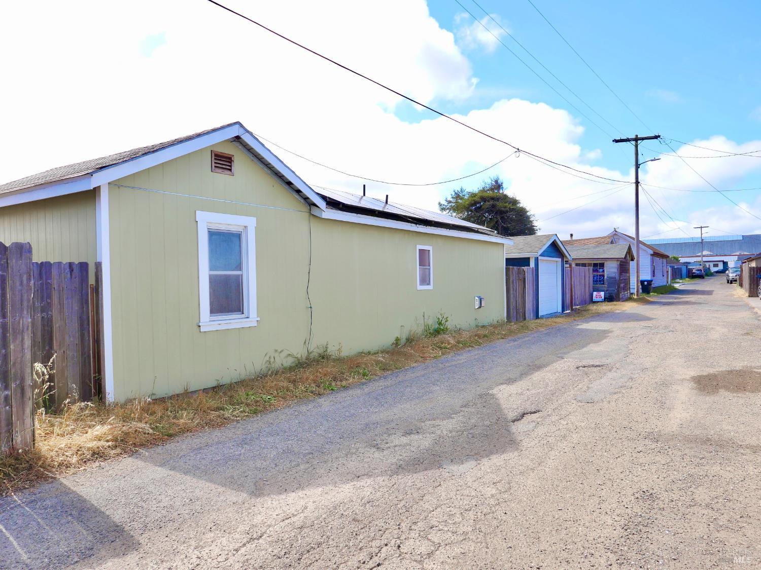 121 Livingston Street Fort Bragg CA 95437