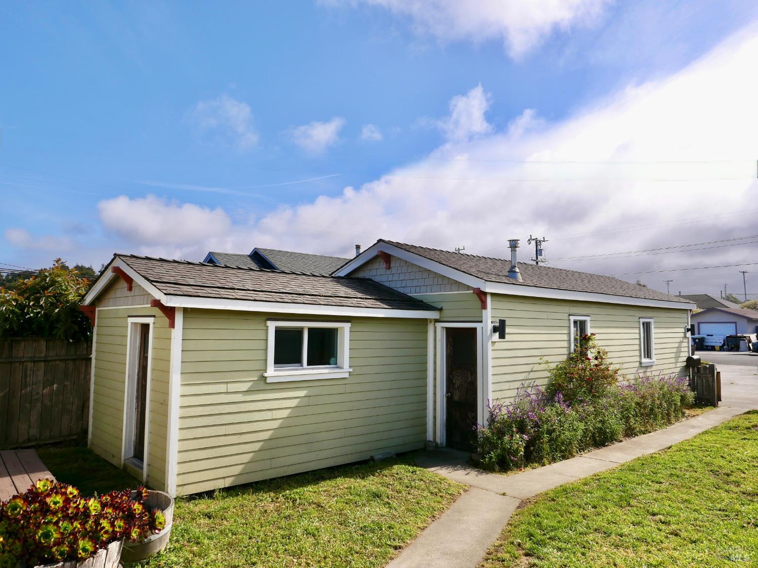 121 Livingston Street Fort Bragg CA 95437