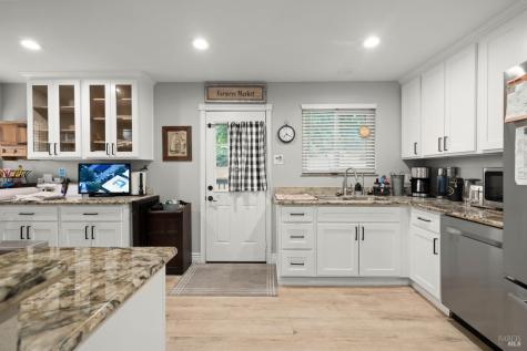 473-477 Orchard Lane Penngrove CA 94951