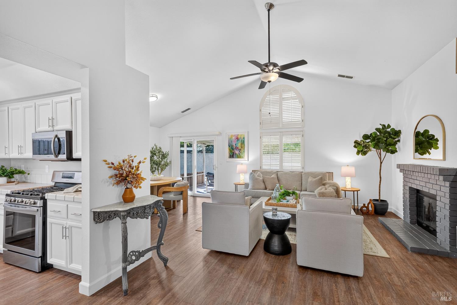 105 Victoria Court Dixon CA 95620