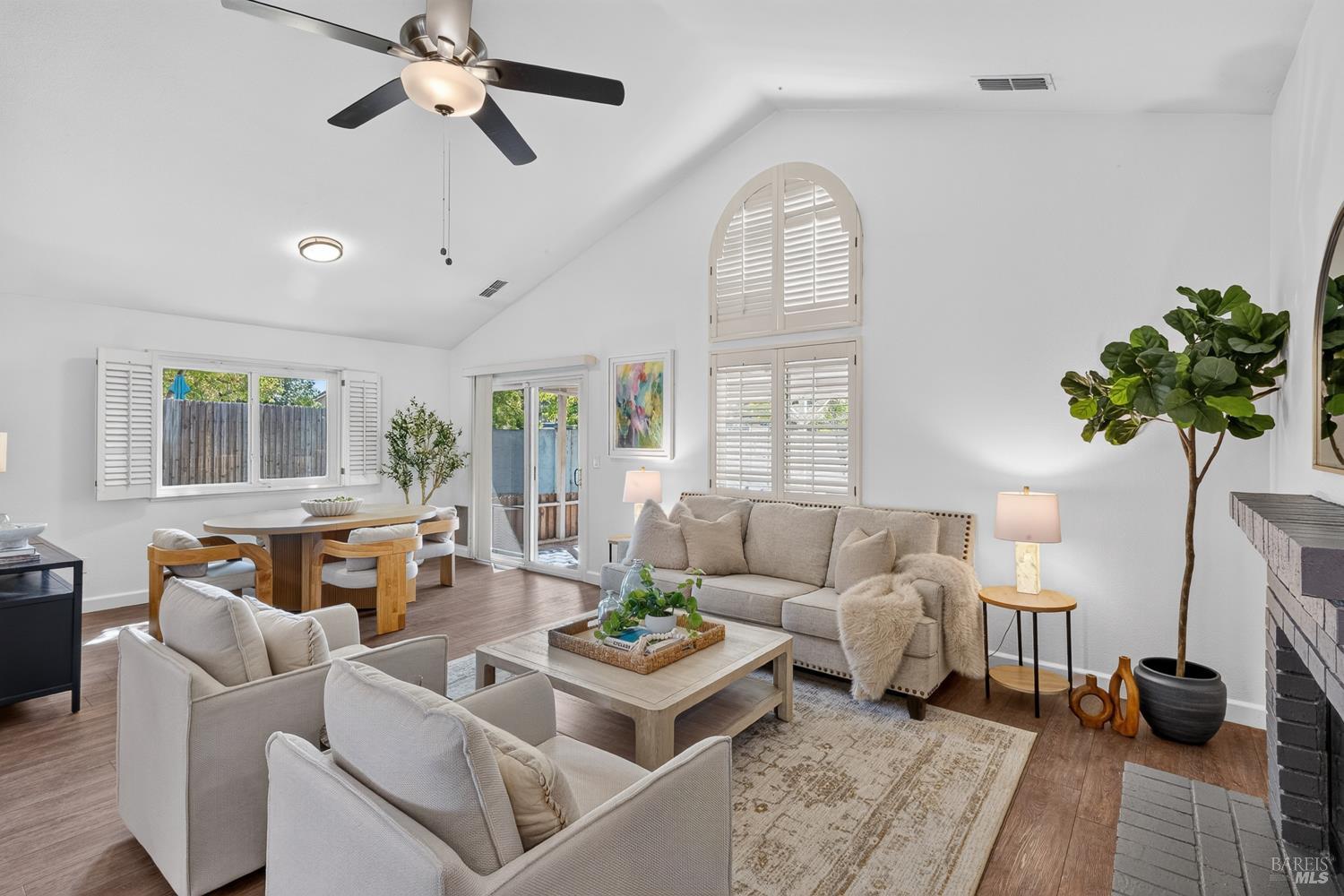 105 Victoria Court Dixon CA 95620