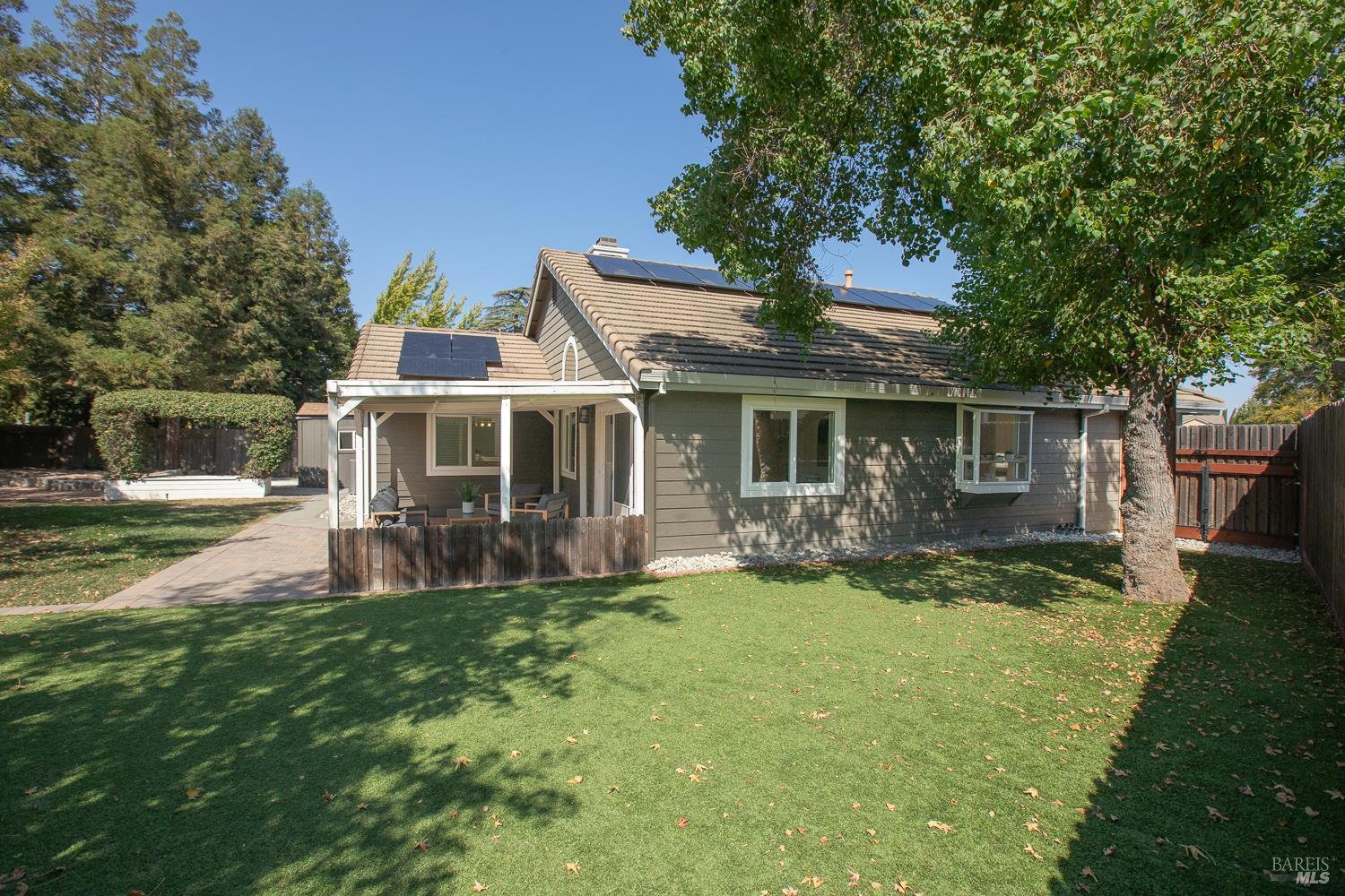 105 Victoria Court Dixon CA 95620