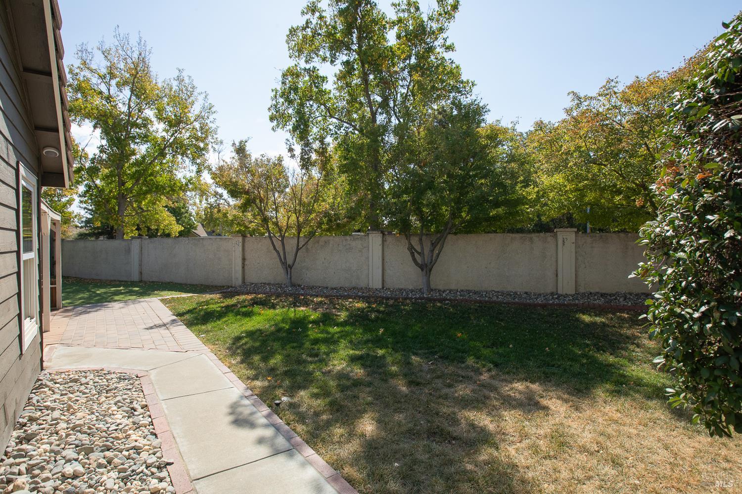 105 Victoria Court Dixon CA 95620
