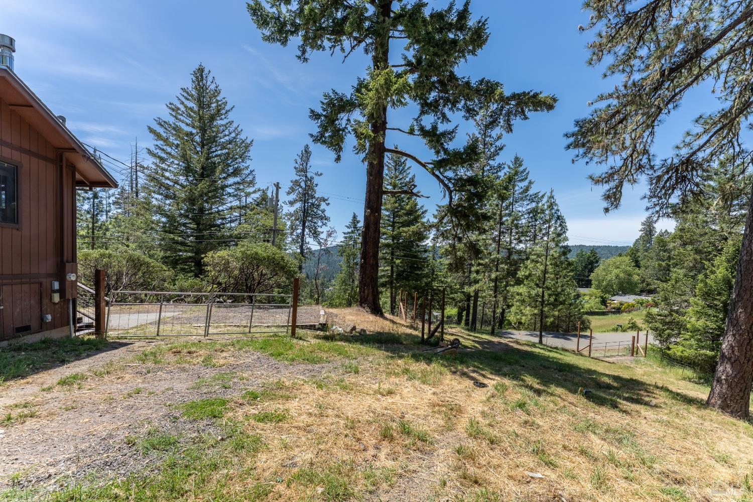 1618 Daphne Drive Willits CA 95490