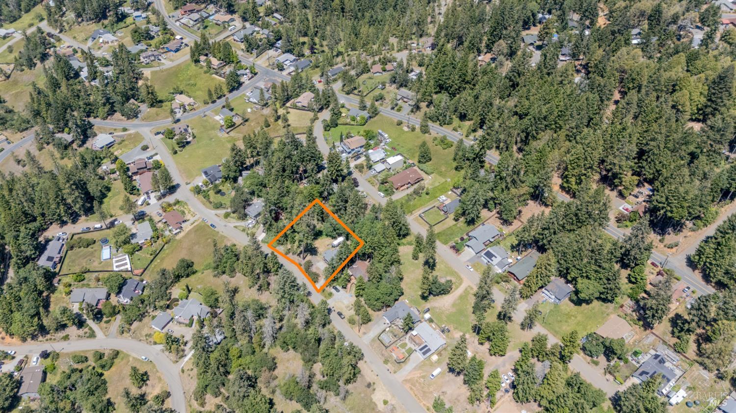 1618 Daphne Drive Willits CA 95490