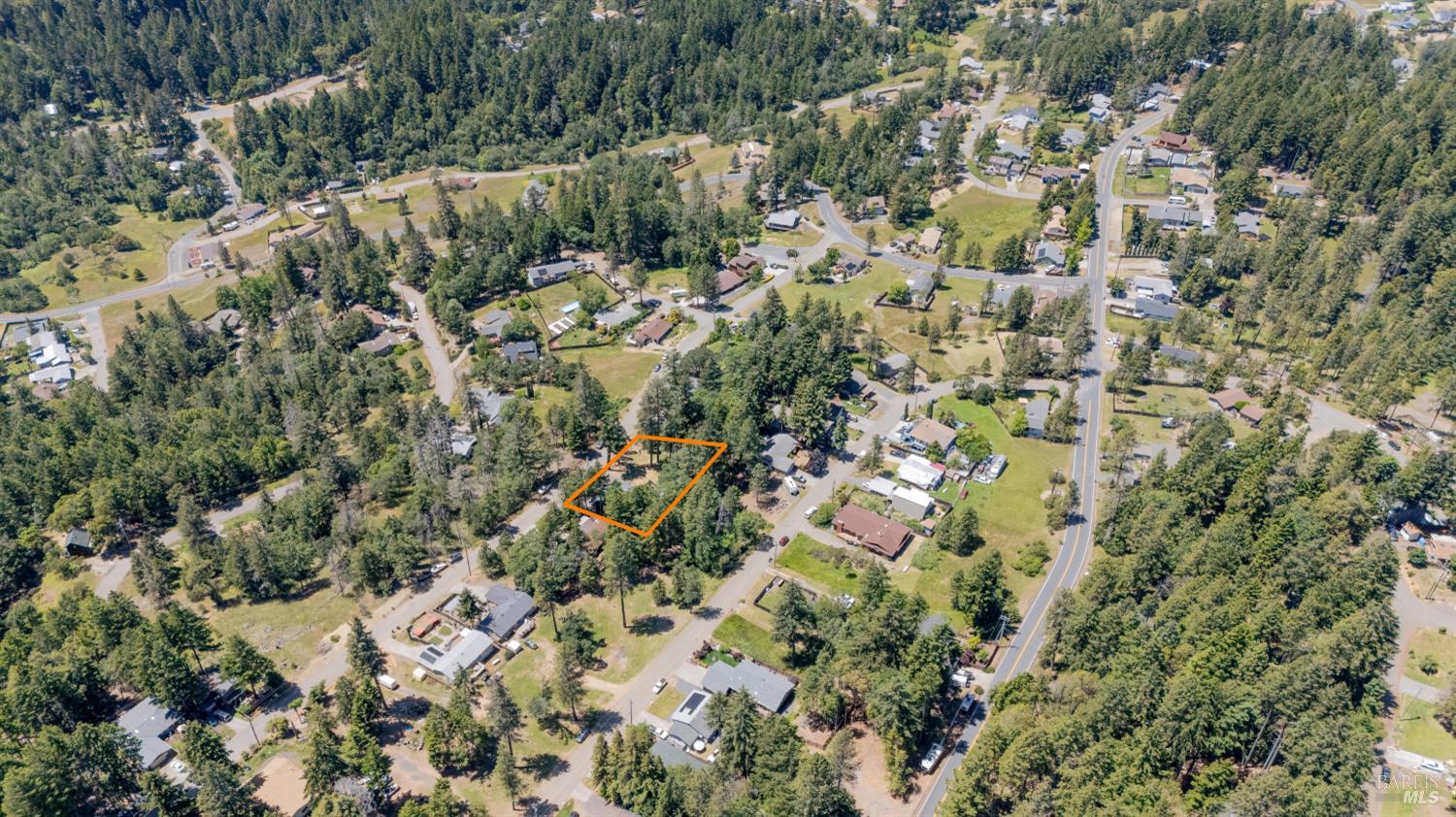 1618 Daphne Drive Willits CA 95490