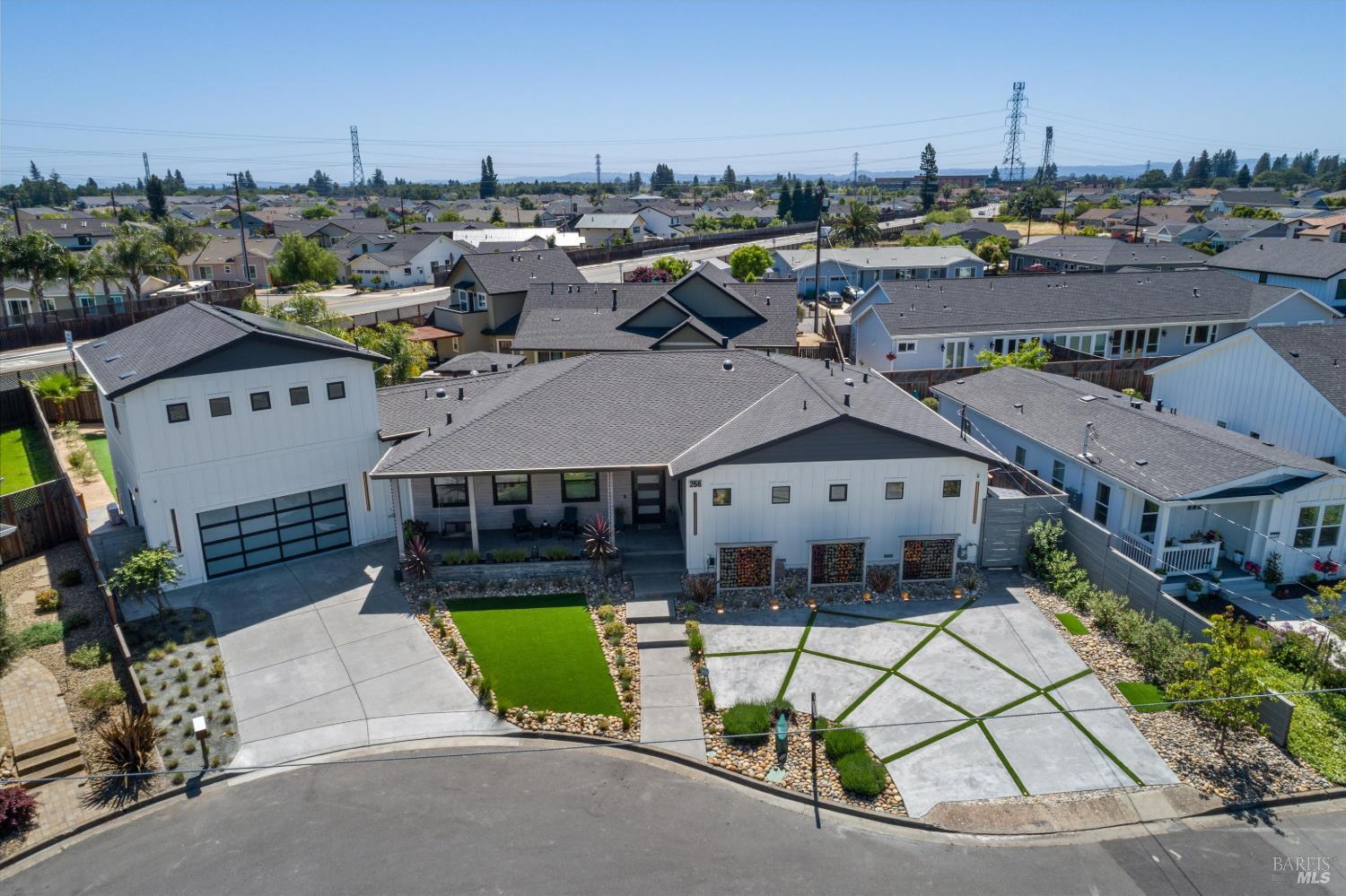 256 N Dover Court Santa Rosa CA 95403