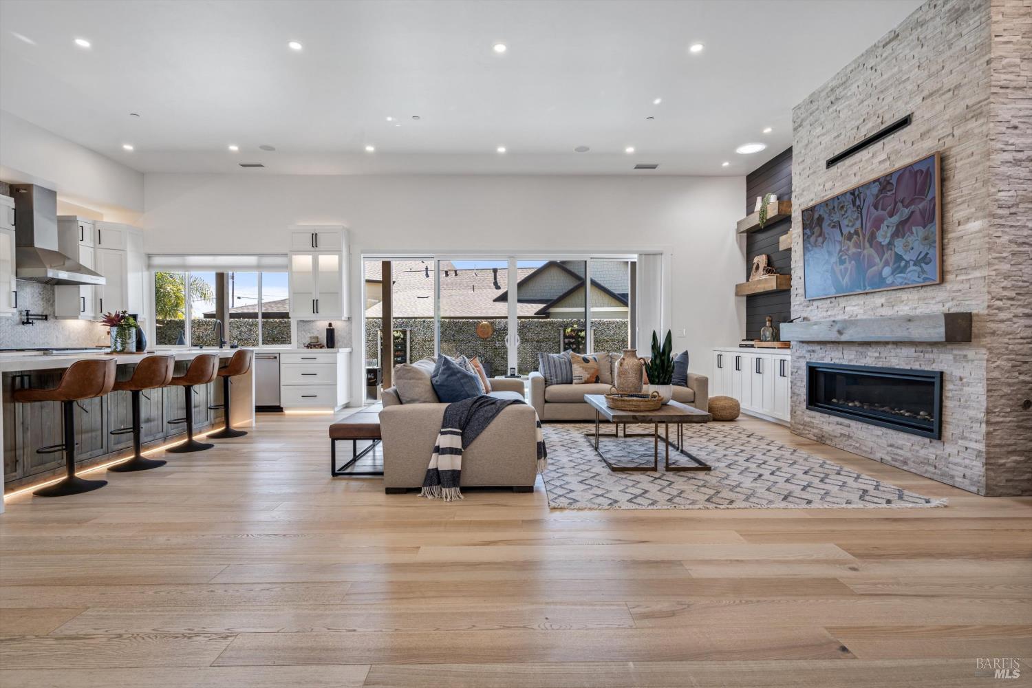 256 N Dover Court Santa Rosa CA 95403