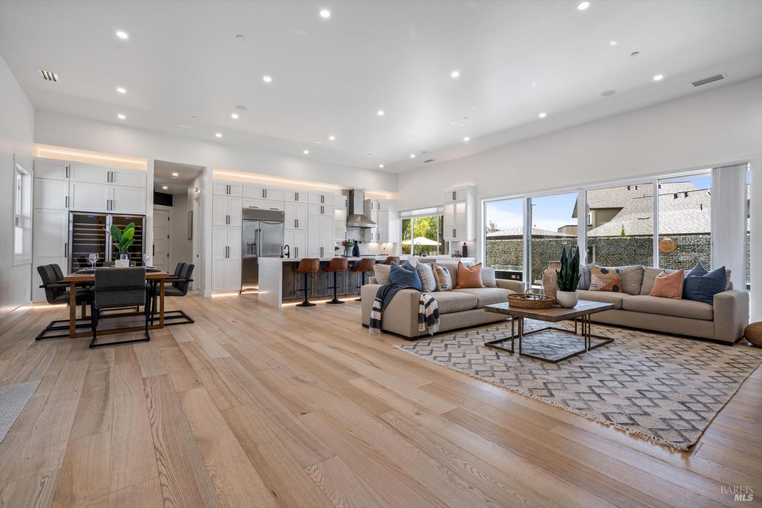 256 N Dover Court Santa Rosa CA 95403