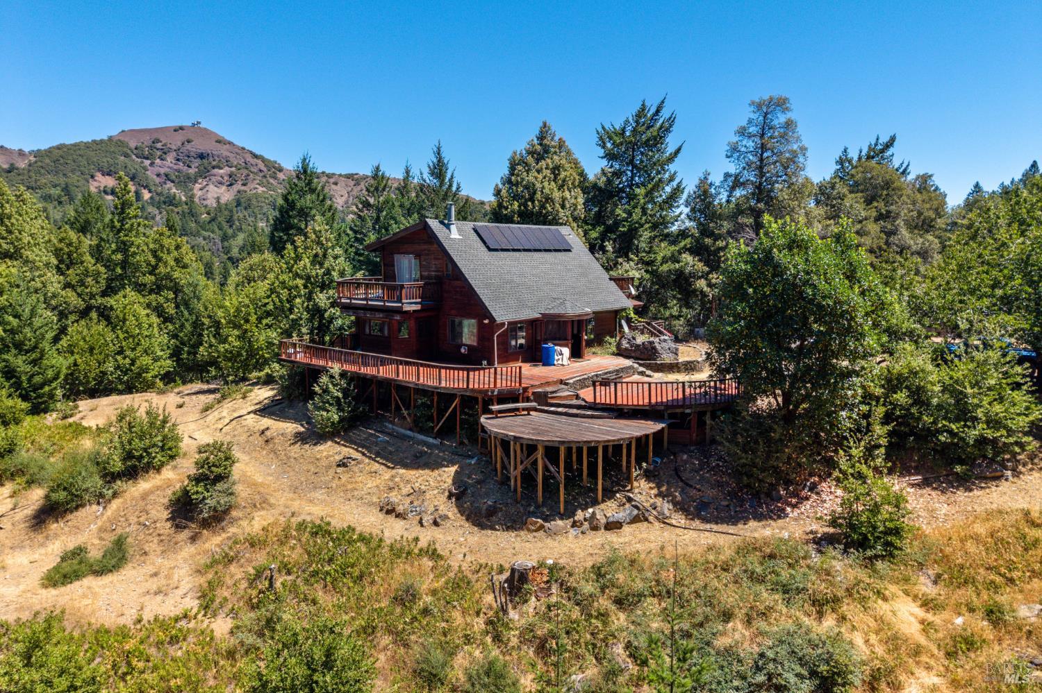 6010 Fitzhugh Road Laytonville CA 95454