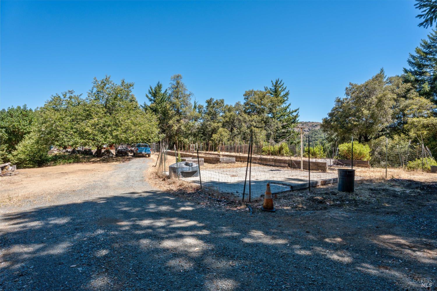 6010 Fitzhugh Road Laytonville CA 95454