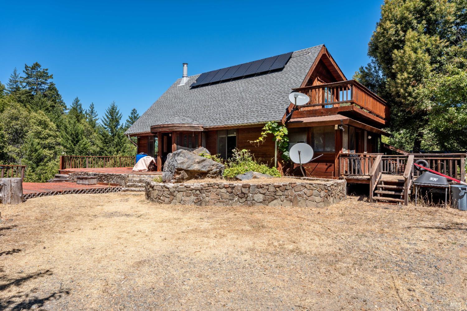 6010 Fitzhugh Road Laytonville CA 95454