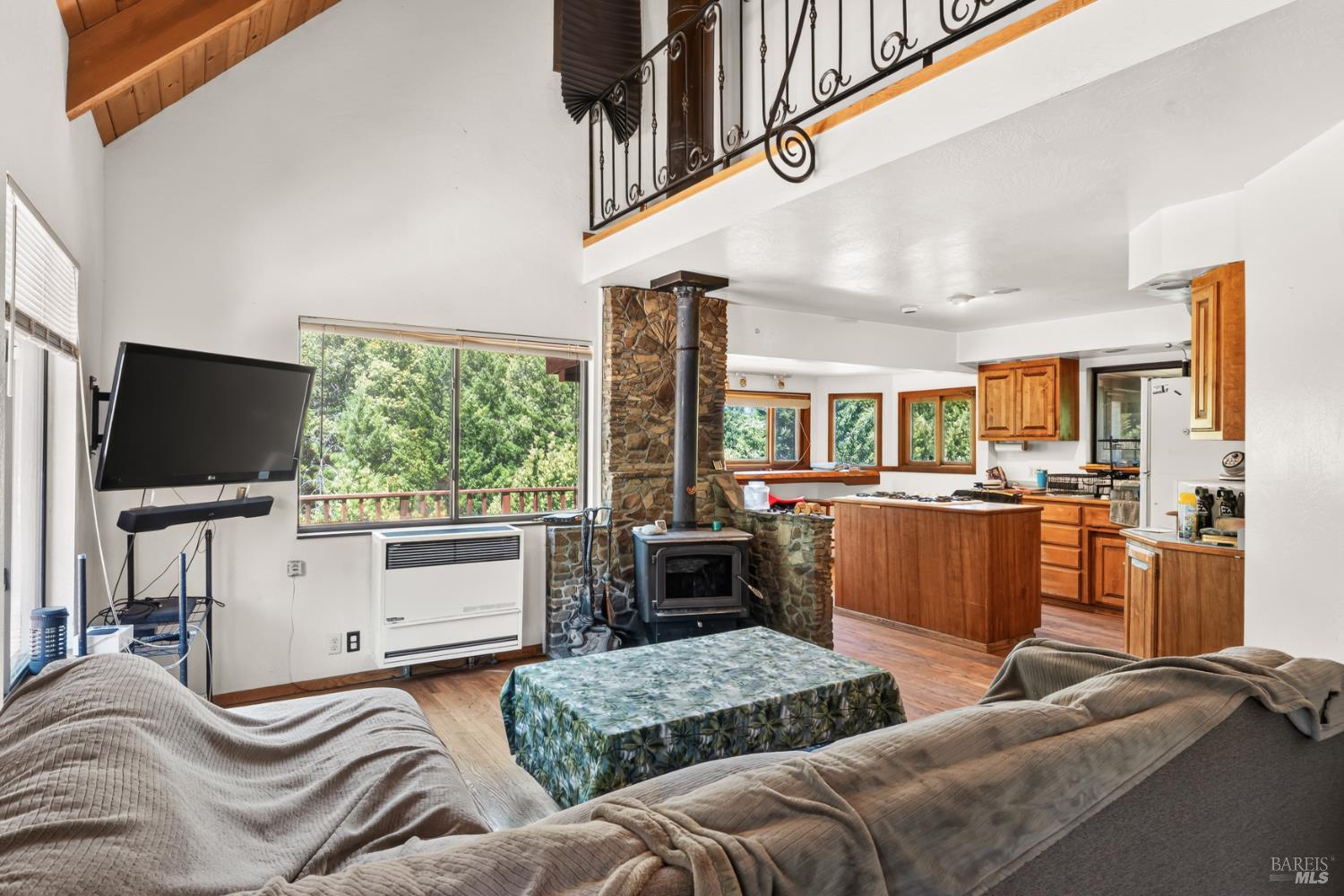 6010 Fitzhugh Road Laytonville CA 95454