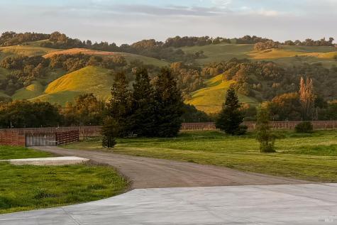 1450 Crane Canyon Road Santa Rosa CA 95404