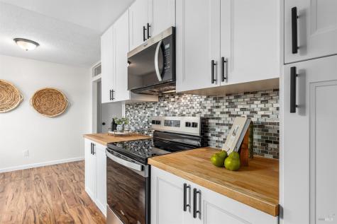 746 Bernadette Avenue Rohnert Park CA 94928