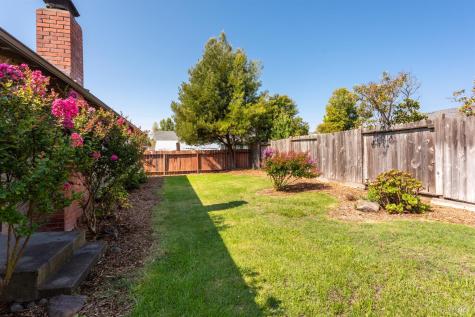 746 Bernadette Avenue Rohnert Park CA 94928