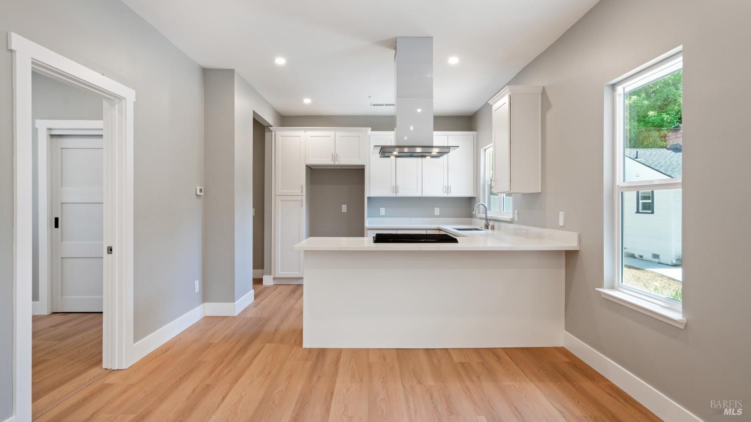 1524 Fair Oaks Court Santa Rosa CA 95404