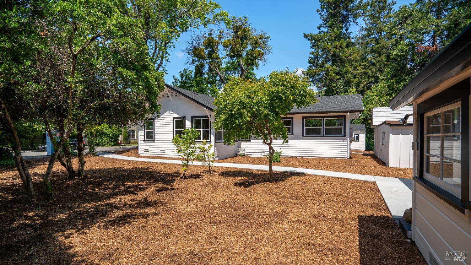 1524 Fair Oaks Court Santa Rosa CA 95404
