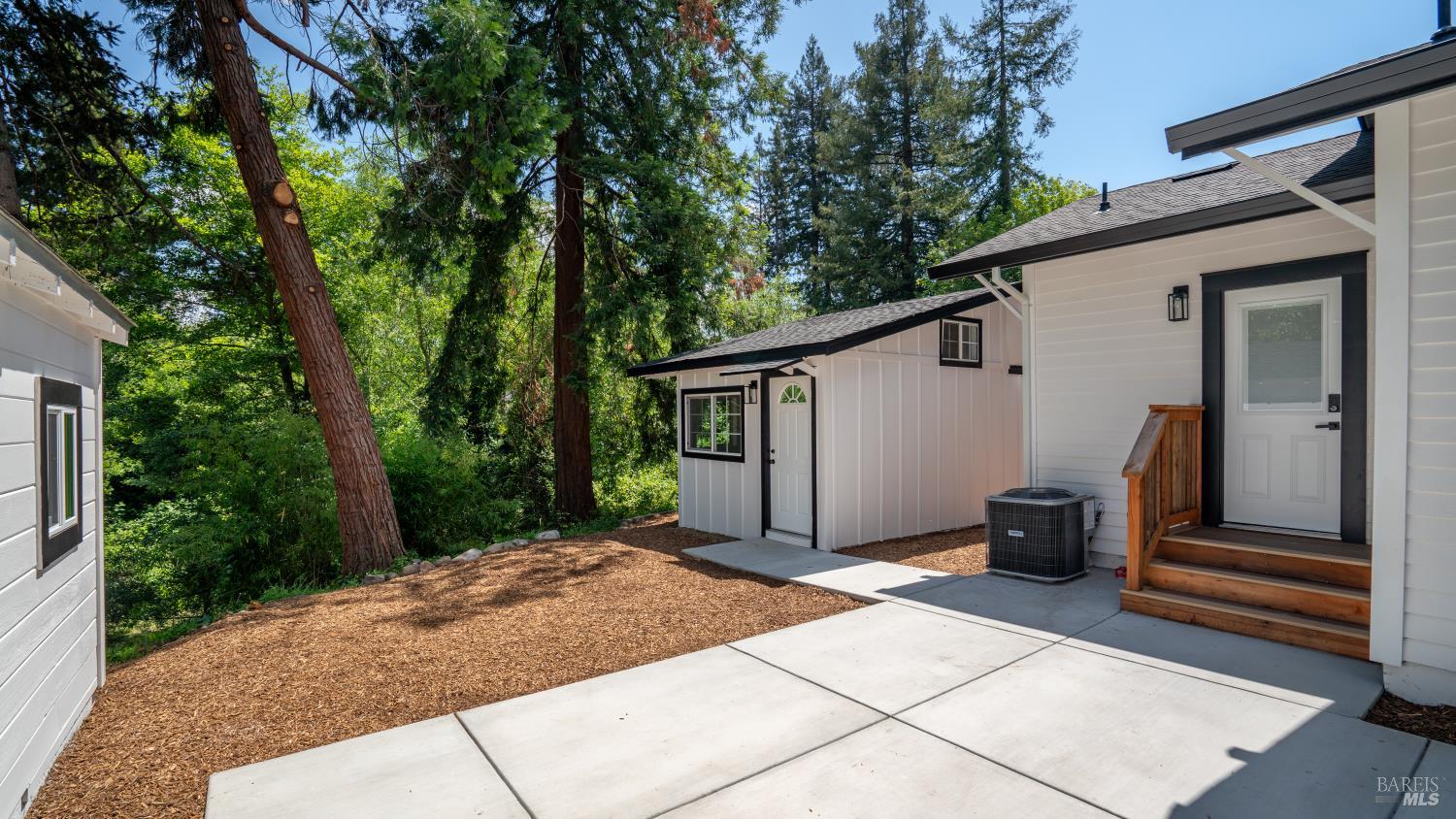 1524 Fair Oaks Court Santa Rosa CA 95404