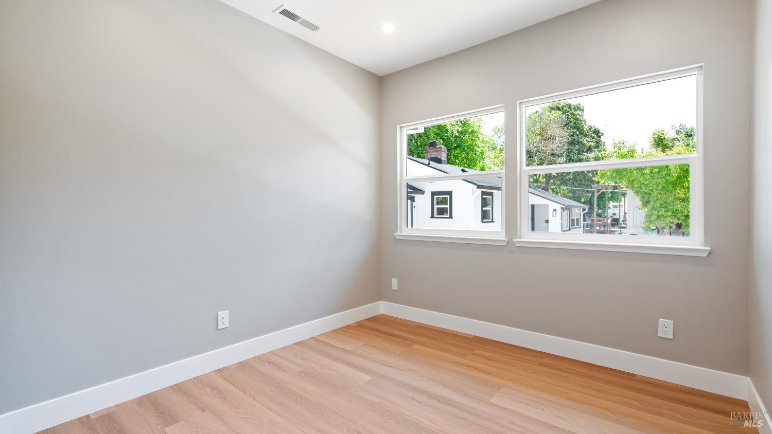 1524 Fair Oaks Court Santa Rosa CA 95404