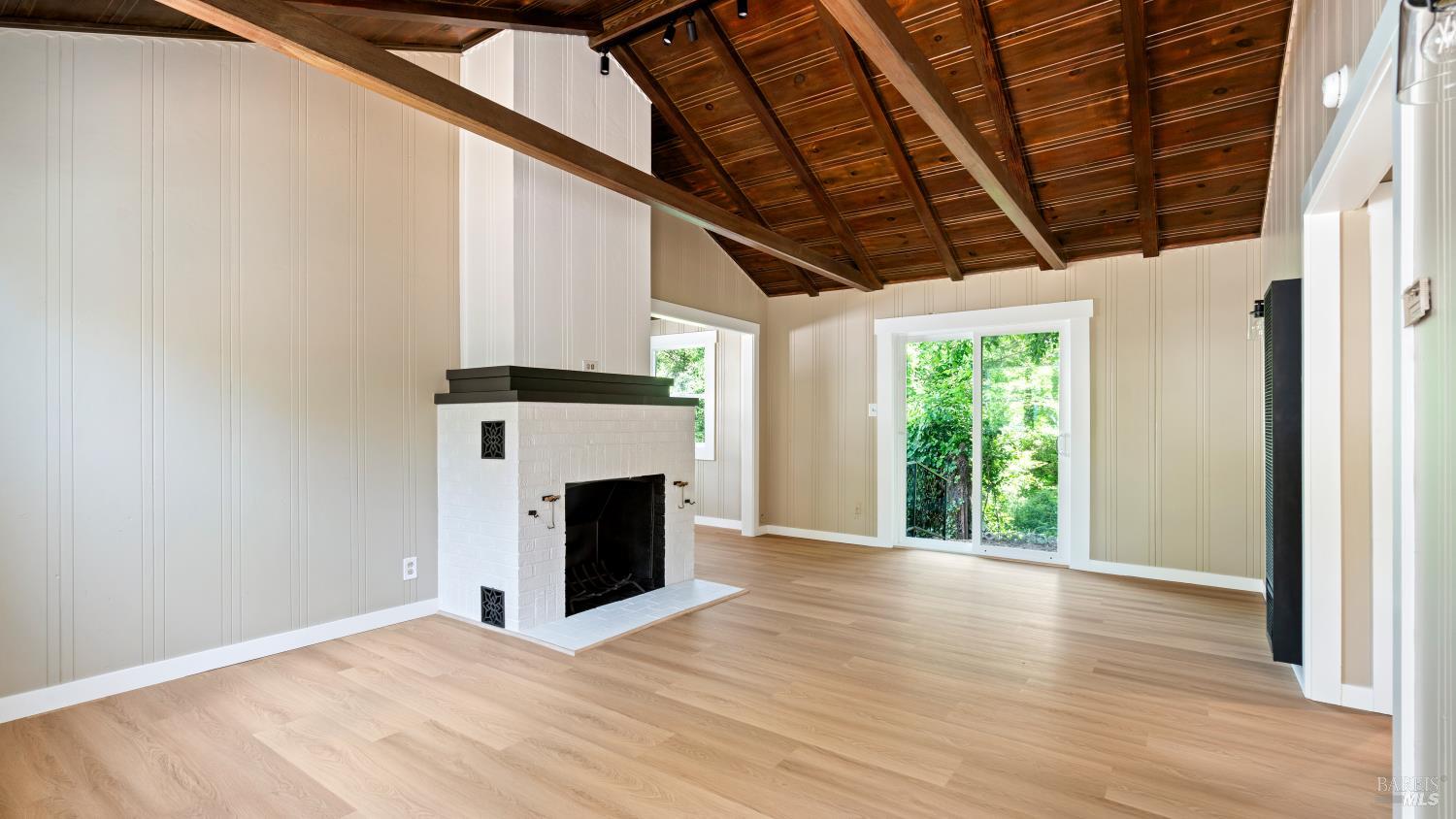 1524 Fair Oaks Court Santa Rosa CA 95404