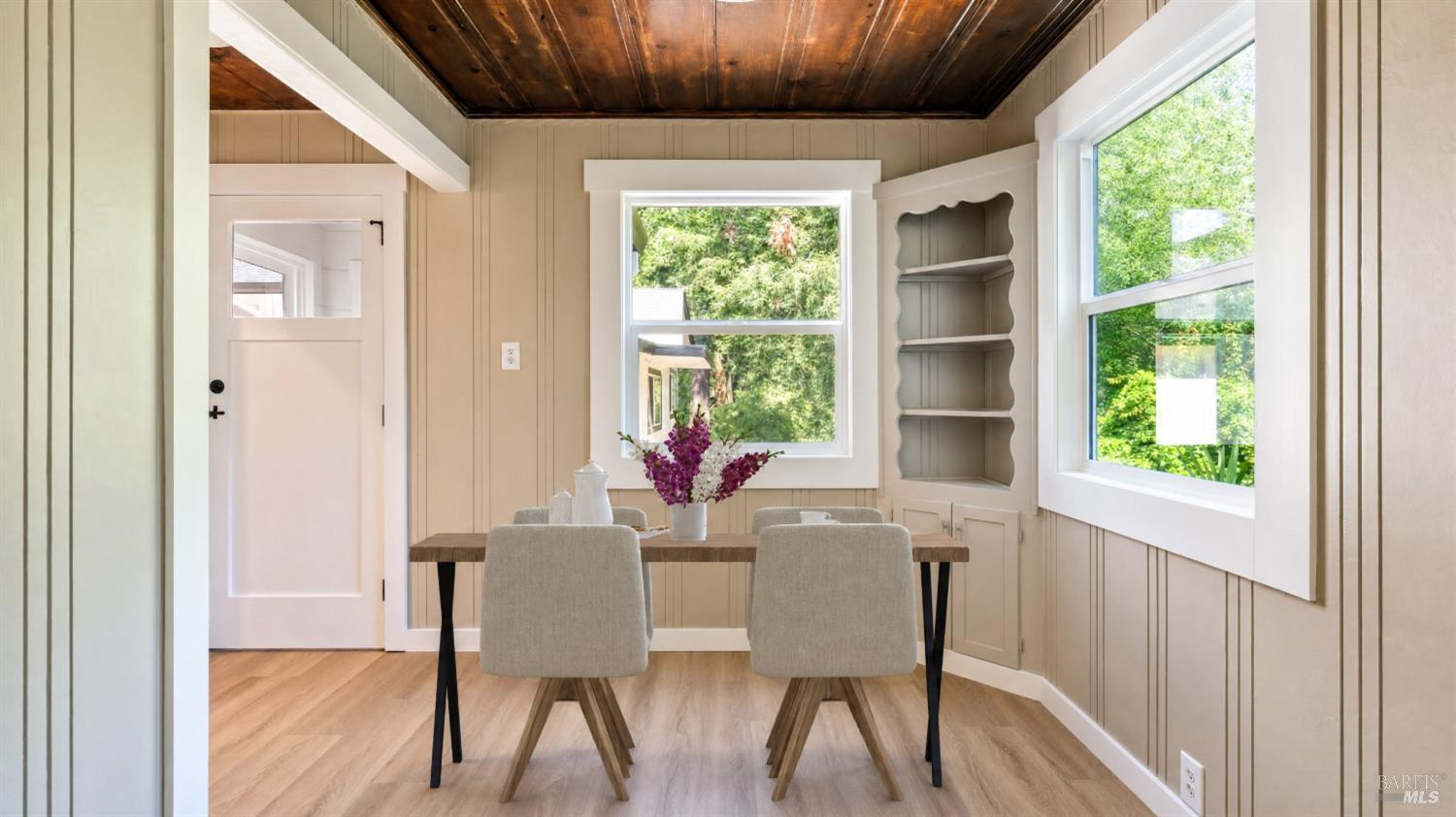 1524 Fair Oaks Court Santa Rosa CA 95404